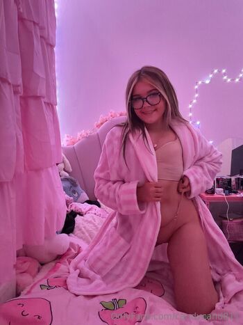 Full leaked Alissapaige private onlyfans photo