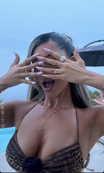 Full leaked Almira azemi private onlyfans photo