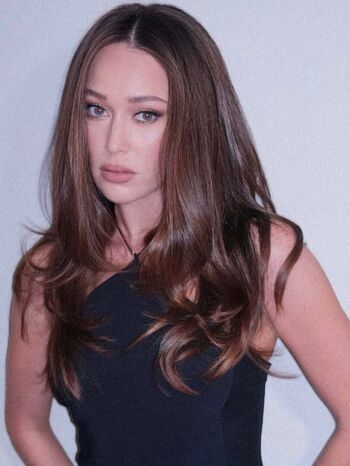 Full leaked Alycia debnam carey private onlyfans photo