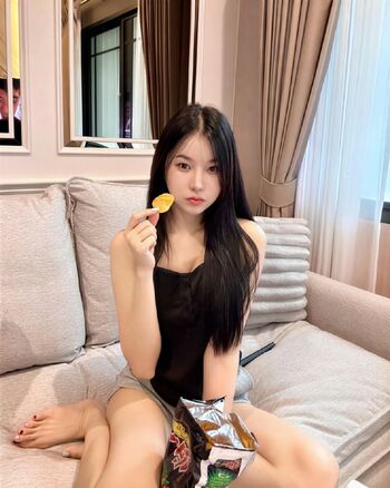 Full leaked Babymangpor private onlyfans photo