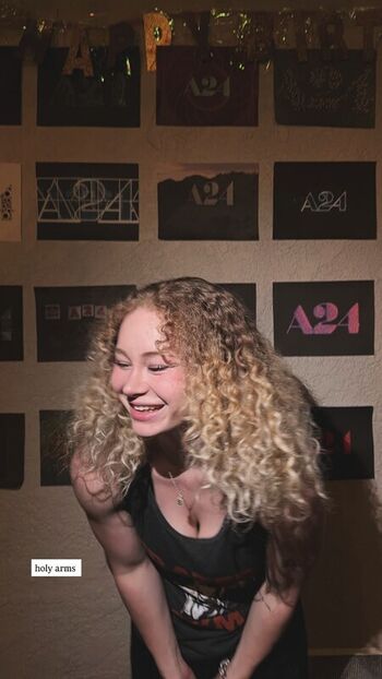 Full leaked Chloethehokage private onlyfans photo