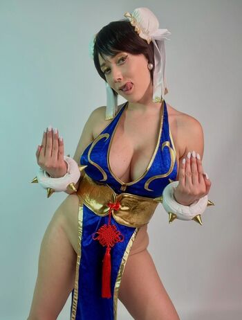 Full leaked Chun li cosplay private onlyfans photo