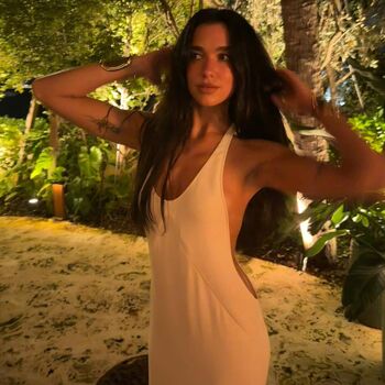 Full leaked Dua lipa private onlyfans photo