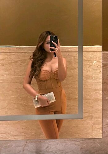 Full leaked Ellesyanamira private onlyfans photo