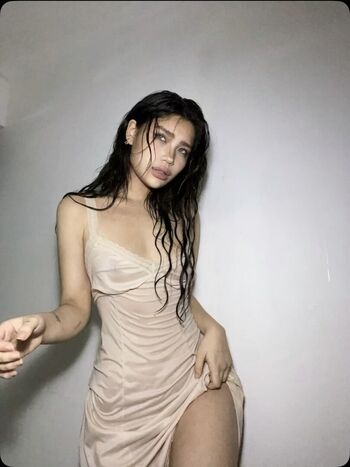 Full leaked Hannahkae page private onlyfans photo