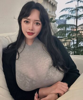 Full leaked Hyo page private onlyfans photo