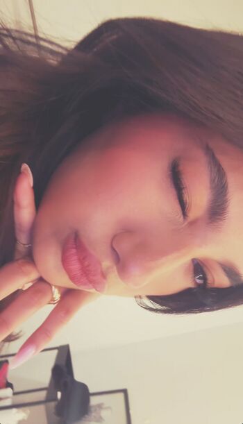 jasmine_lillyyyy