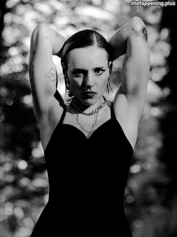 Jehnny Beth