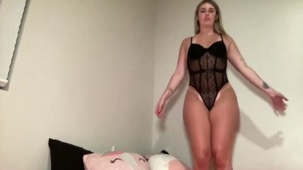 Full leaked Justlaciexx private onlyfans photo
