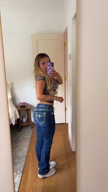 Kaitlyn Krems