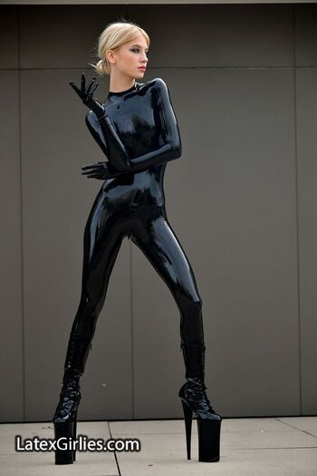 Full leaked Latexgirlies private onlyfans photo