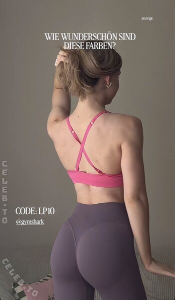 Full leaked Lea peach  page private onlyfans photo