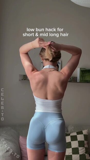 Full leaked Lea peach private onlyfans photo