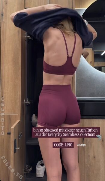 Full leaked Lea peach private onlyfans photo