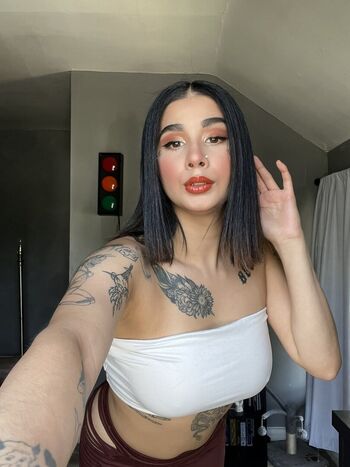 Full leaked Lunalove private onlyfans photo