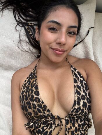 Full leaked Lunapalorez private onlyfans photo