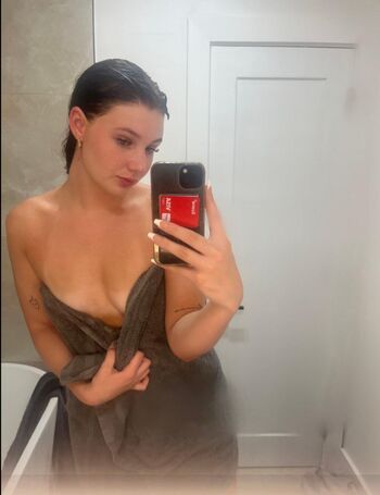 Full leaked Maddie peveril private onlyfans photo