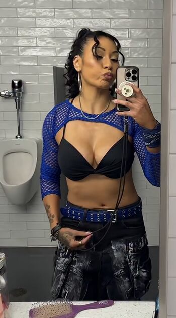 Full leaked Mia yim private onlyfans photo