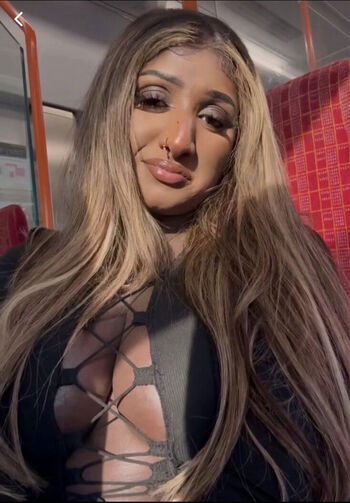 Full leaked Miss viv private onlyfans photo