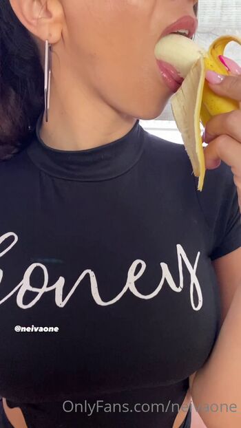 Full leaked Neiva mara private onlyfans photo