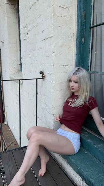 Full leaked Norafawn  page private onlyfans photo