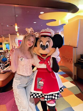 Full leaked Peachmilky private onlyfans photo
