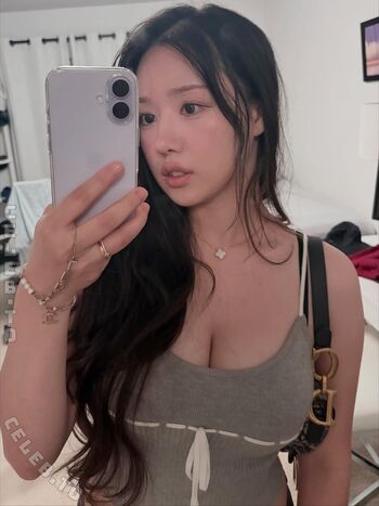 Full leaked Sexilexi/ private onlyfans photo