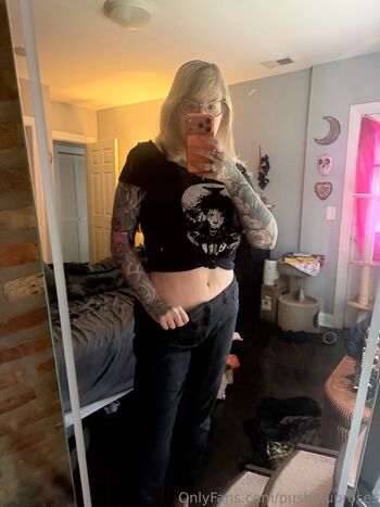 Full leaked Pushinguproses page private onlyfans photo