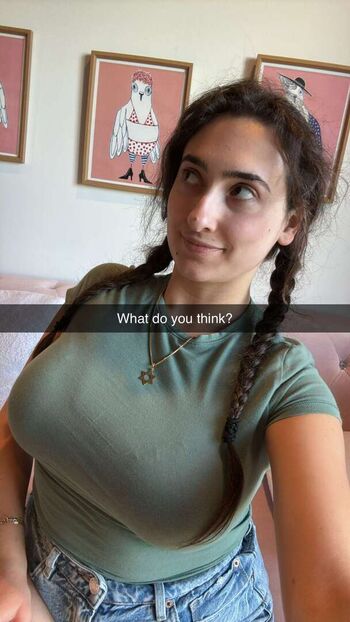 Full leaked Qveenjulia private onlyfans photo