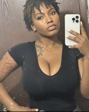 Samantha Marie