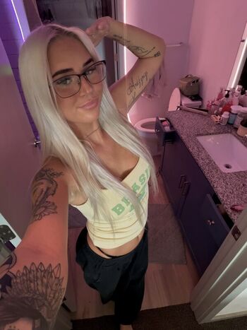 Full leaked Sariahxxx private onlyfans photo