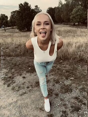 Full leaked Sophie a s private onlyfans photo