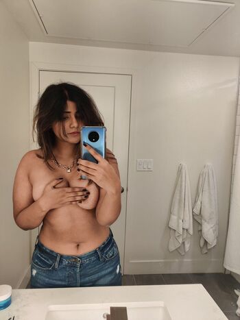 Full leaked Srishti sharma page private onlyfans photo