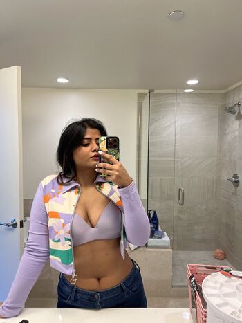 Full leaked Srishti sharma private onlyfans photo