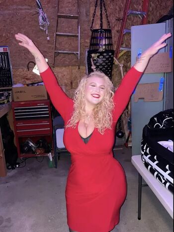 Tabitha R