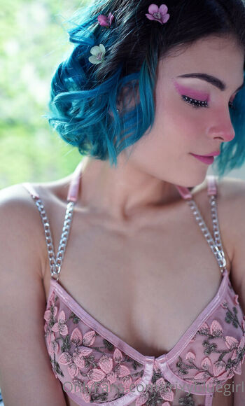 Trixy Blue