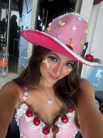 Valeria Villalobos