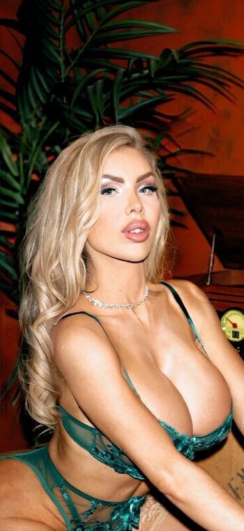 Full leaked Violet chelsea private onlyfans photo