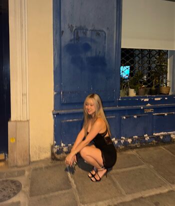 Full leaked Waifuo private onlyfans photo