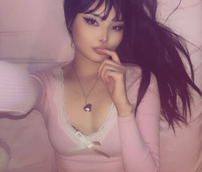 WH0RE4MOCHI