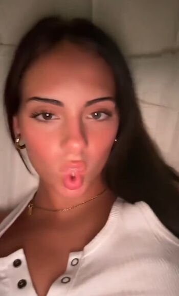 Full leaked Carmen caliente/ private onlyfans photo