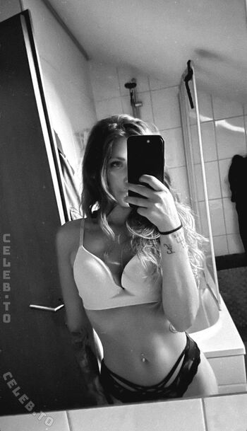 Full leaked World of lmm private onlyfans photo