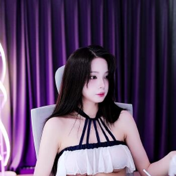 Full leaked Yunhee private onlyfans photo