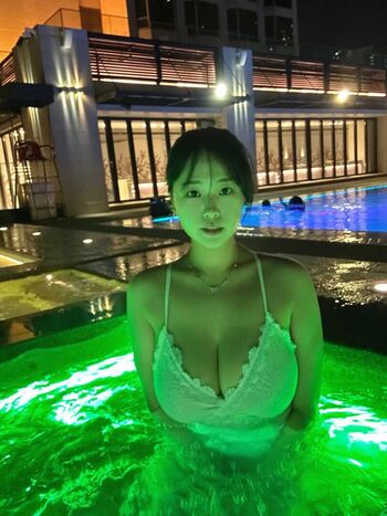 Full leaked Yunxvly private onlyfans photo