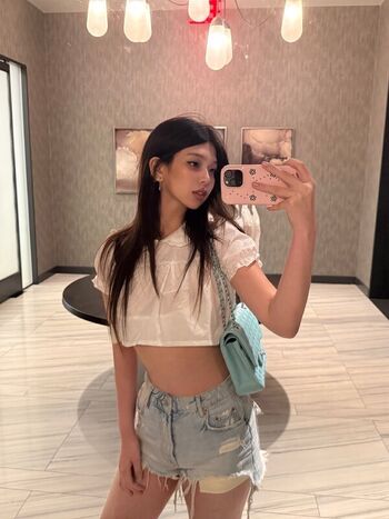 Full leaked Zhang xinmu  page private onlyfans photo